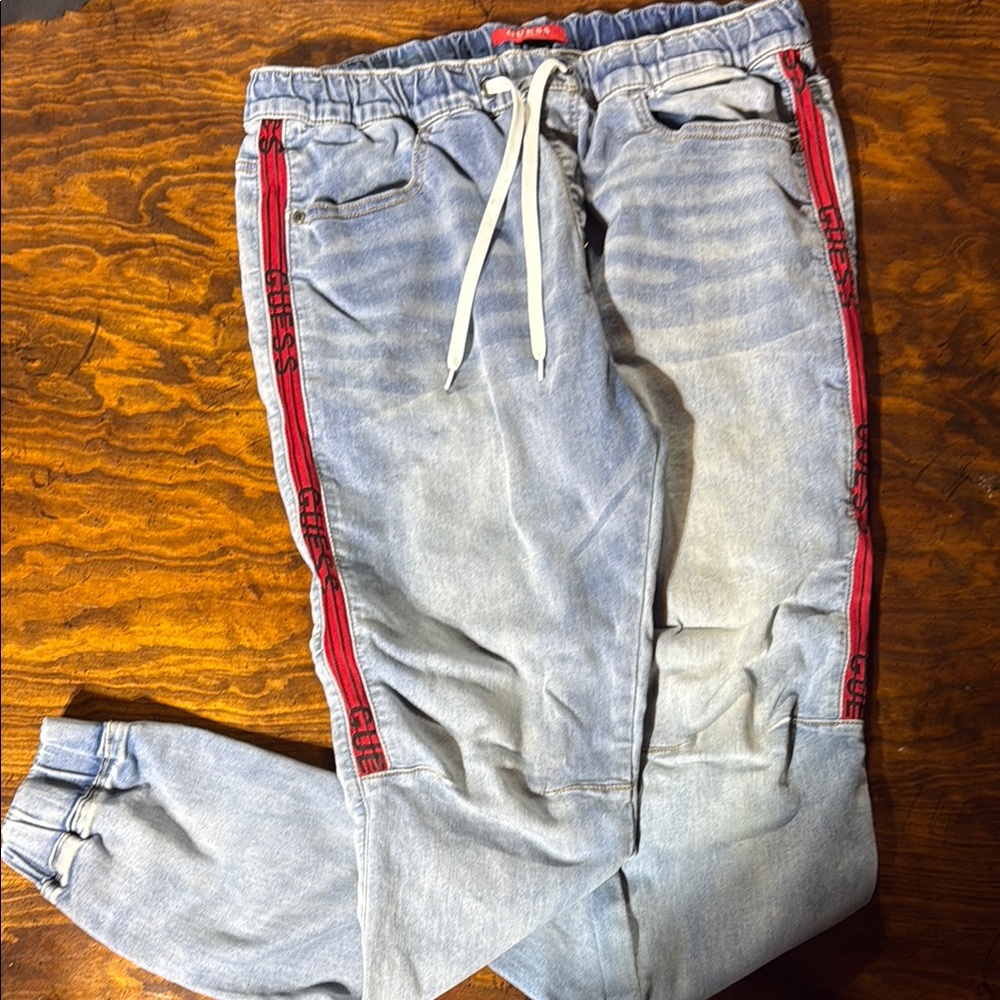 GUESS Light Blue Jeans with Red Accents